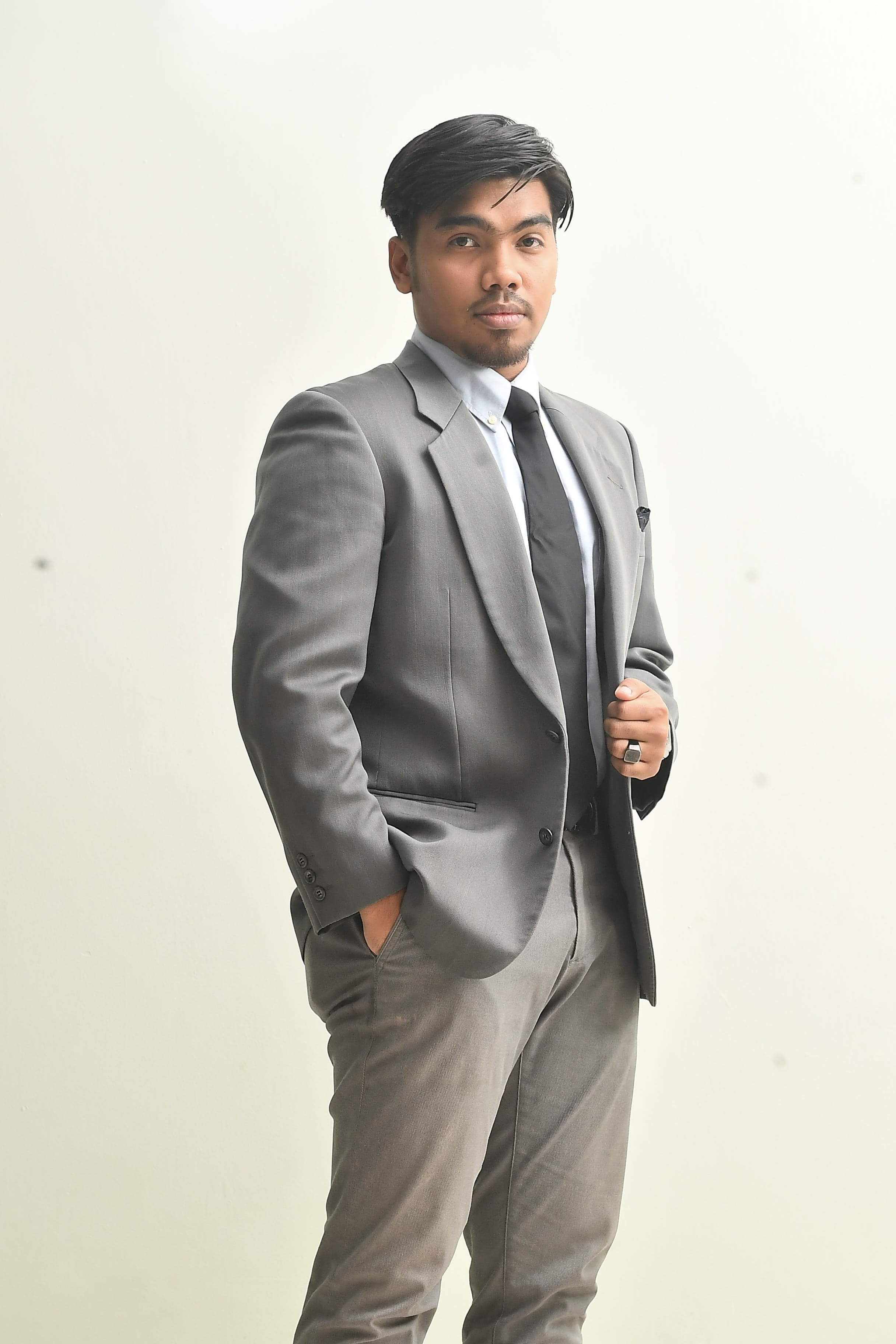 MUHAMMAD IQBAL BIN MAT ROZI - Smart Education Tutor